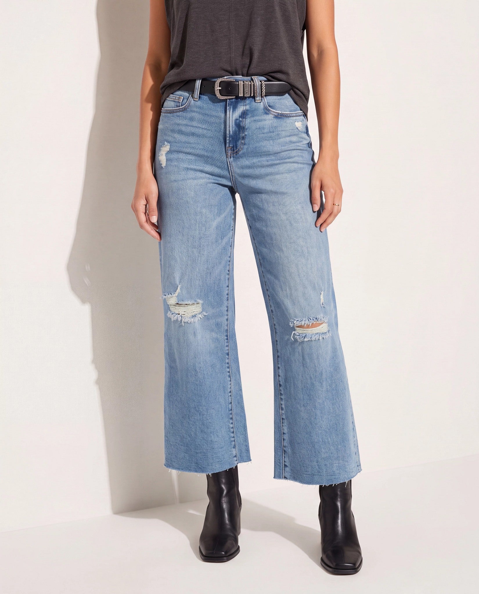 Medium Wash $|& SEAS Joni Wide Leg Distressed Jeans - SOF Front