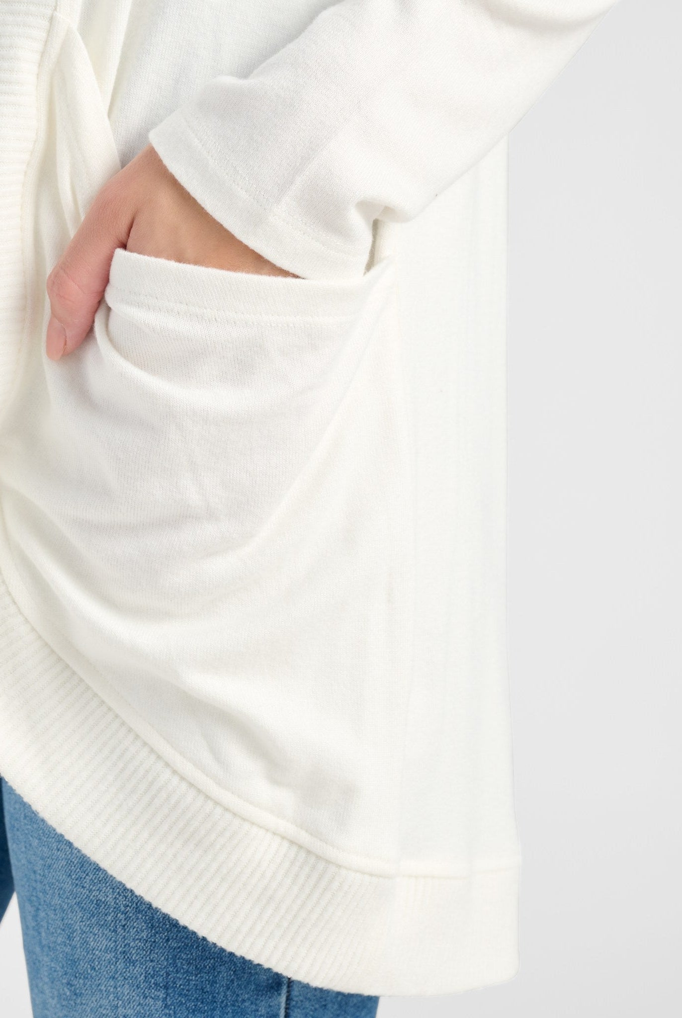 Cream $|& SEAS Cocoon Cardigan - SOF Detail
