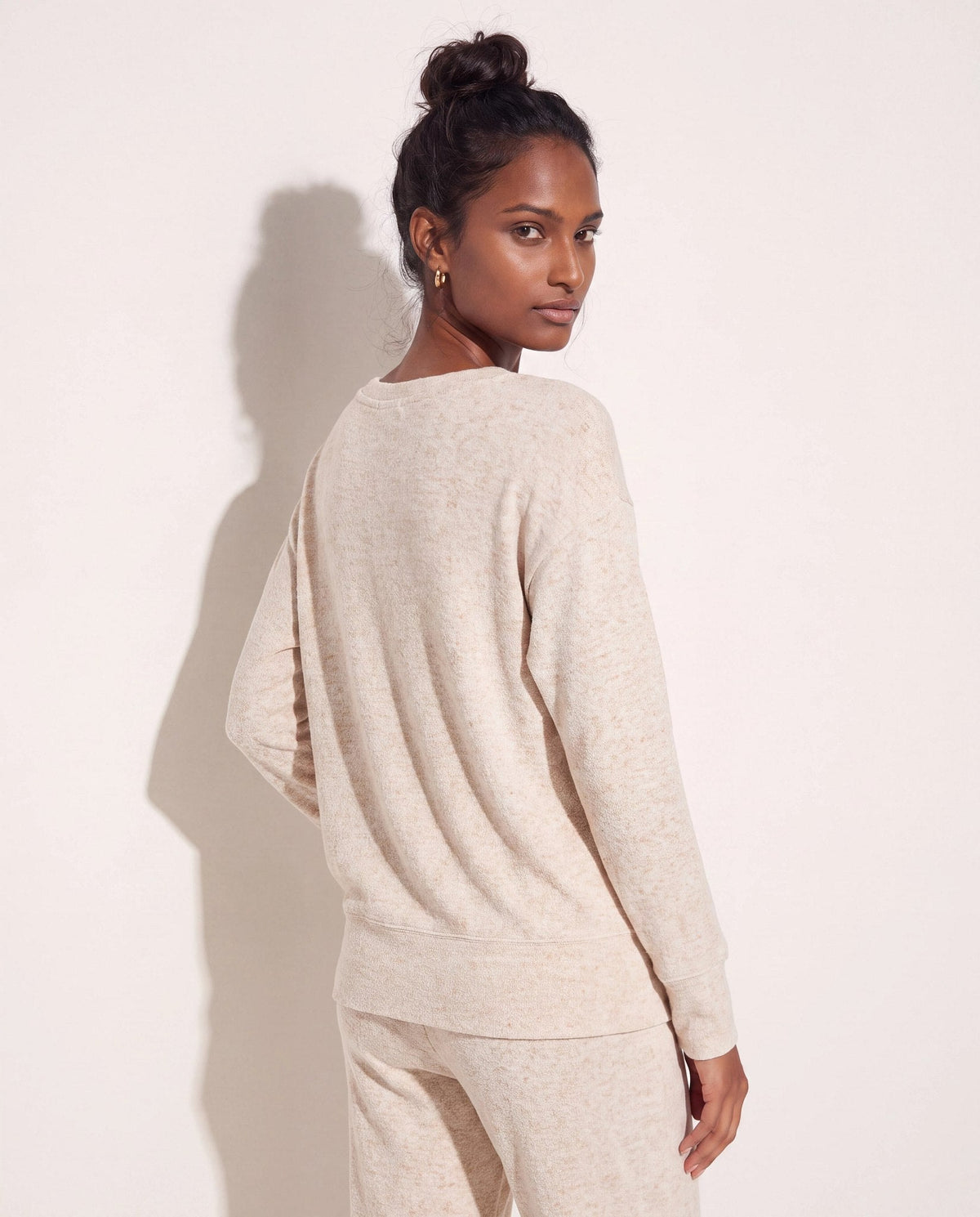 Oatmeal $|& SEAS Dreamy Hacci Pullover - SOF Back
