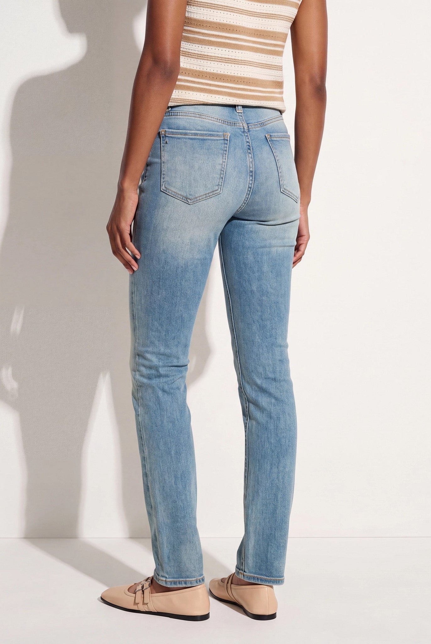 Medium Wash $|& SEAS Mariah Bootcut Jeans - SOF Side