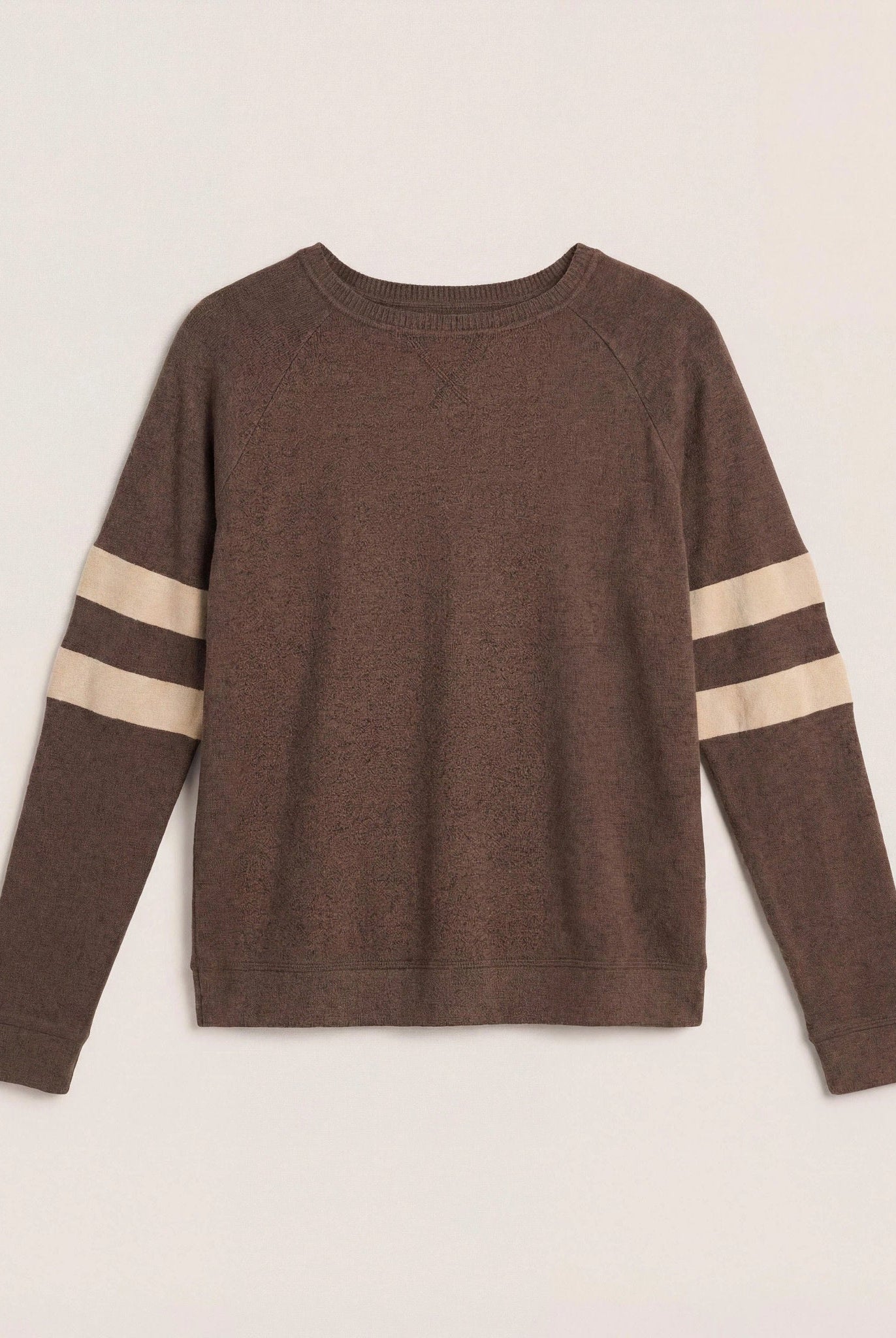 Heather Dark Chocolate/Heather Oatmeal $|& SEAS Shoreline Varsity Cozy Top - Hanger Detail