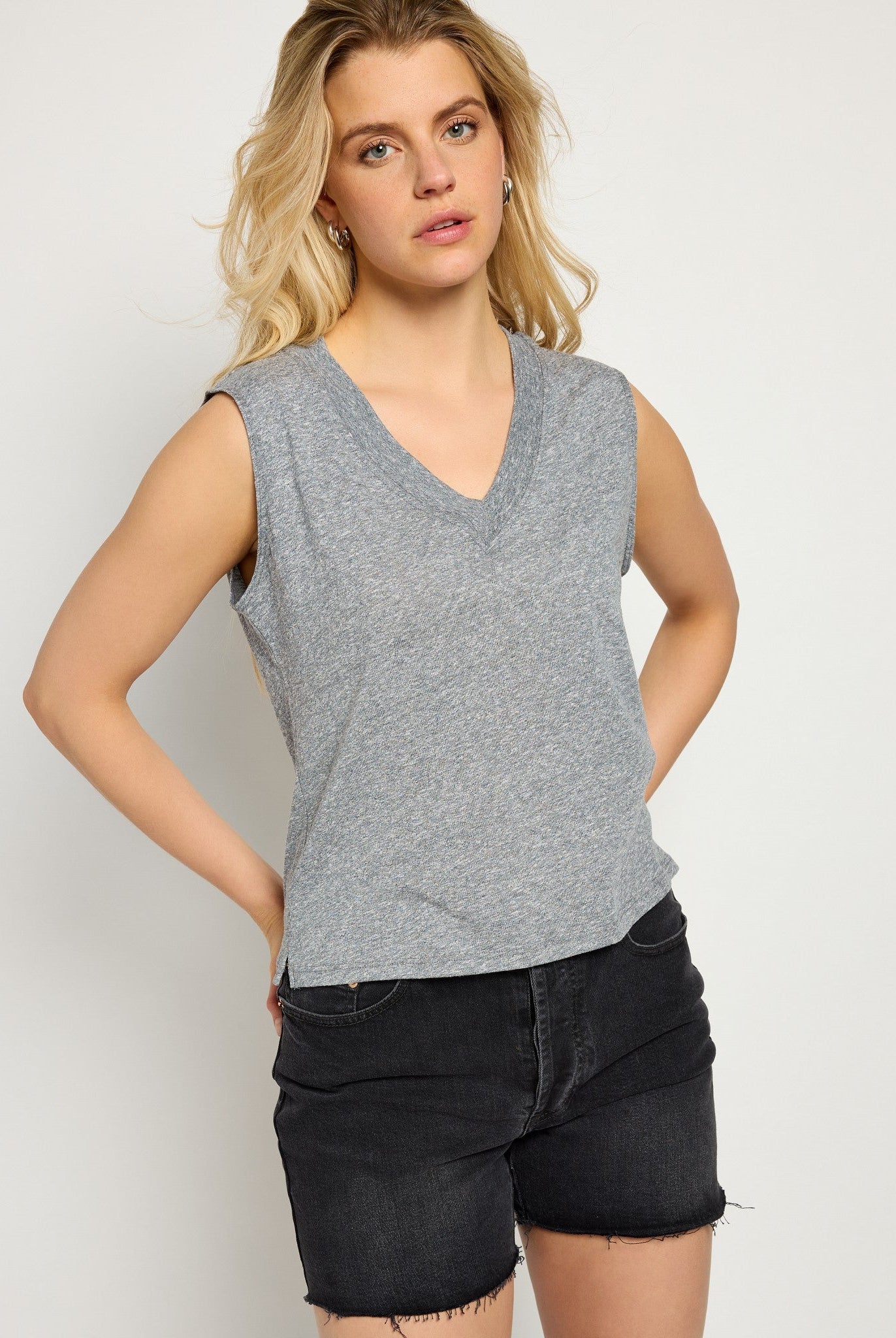 Heather Grey $|& SEAS Sol V-Neck Tank - SOF Front