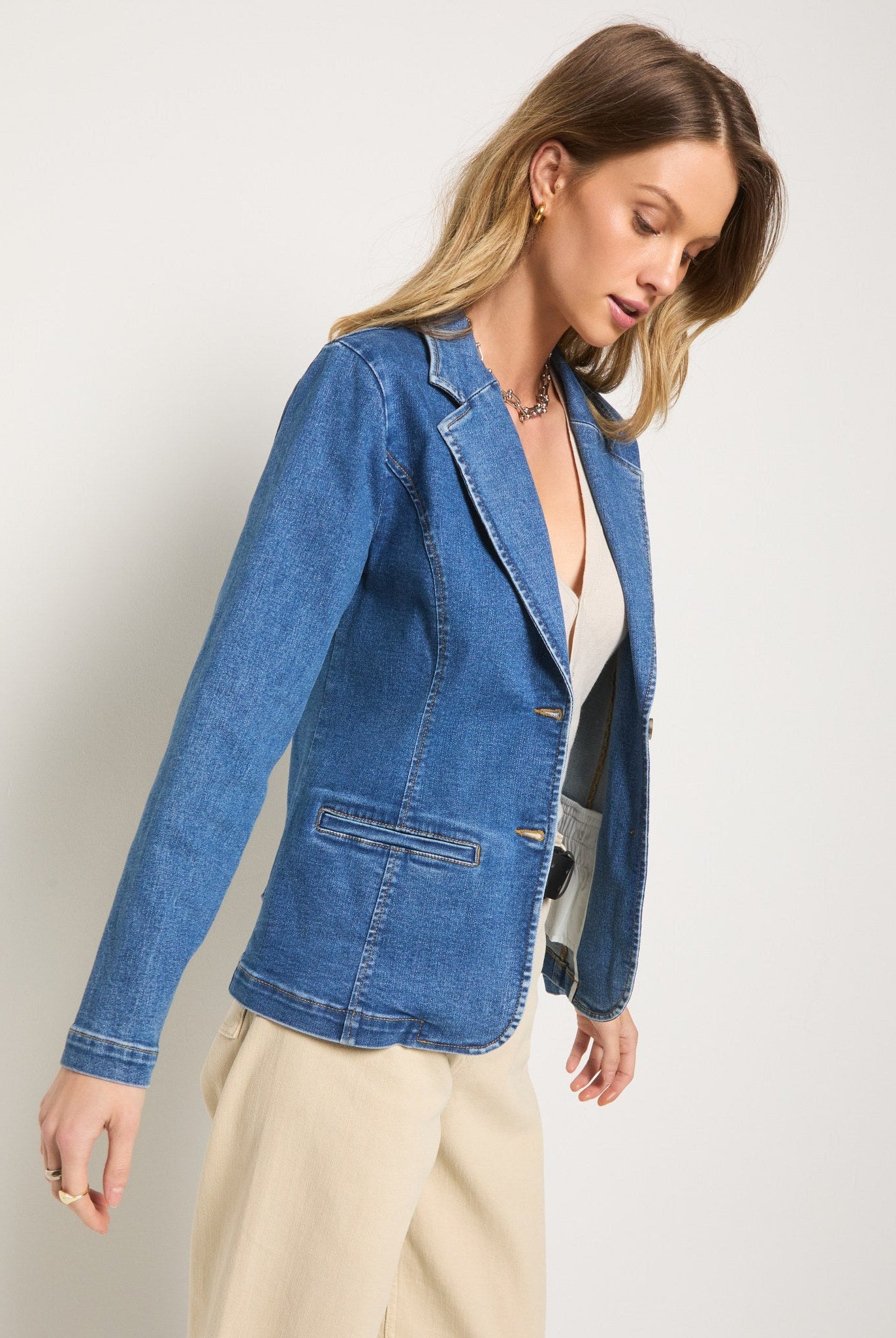 Medium Wash $|& SEAS Pacific Heights Blazer - VOF Front