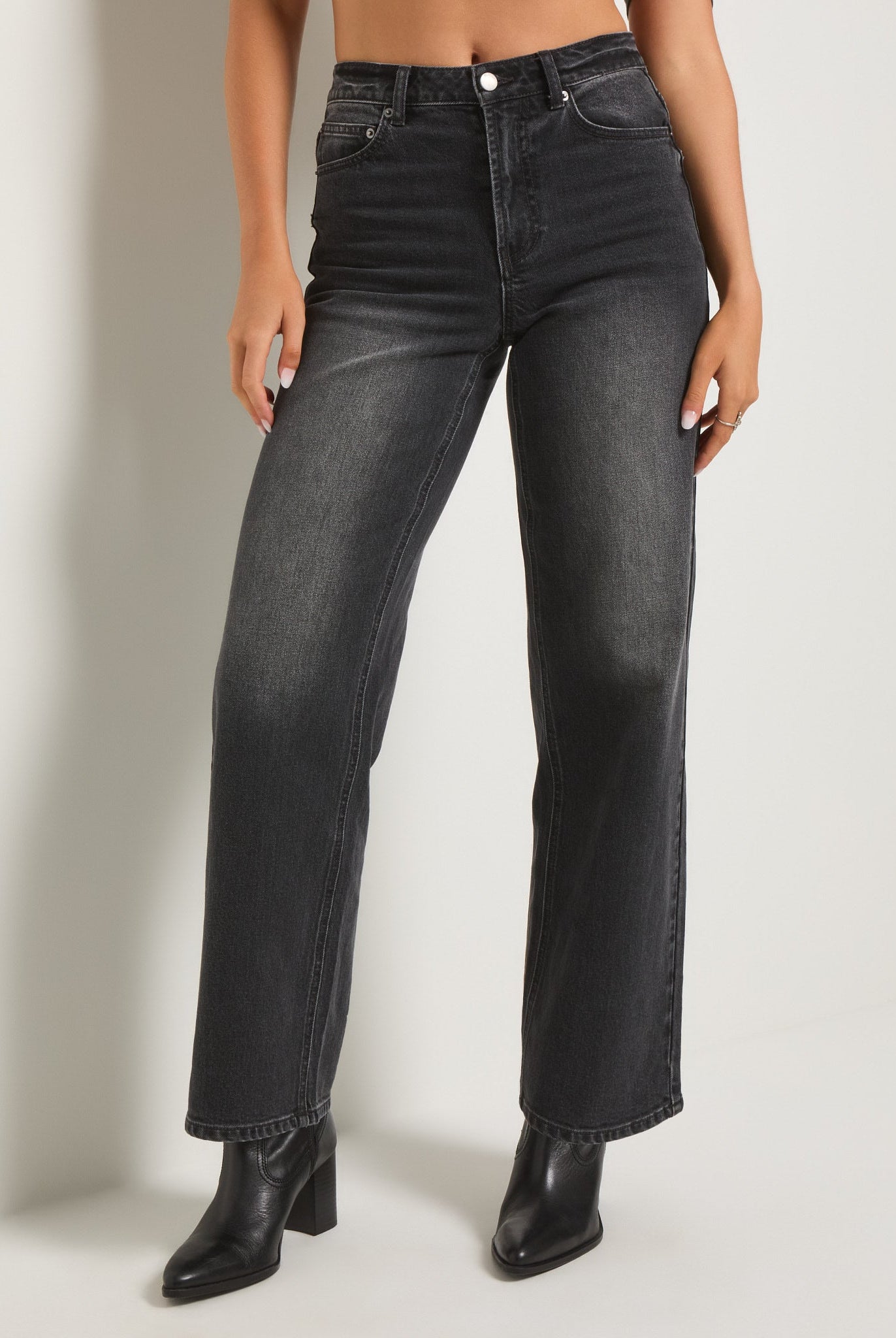 Midnight $|& SEAS Saltwater Wide Leg Jean - SOF Front