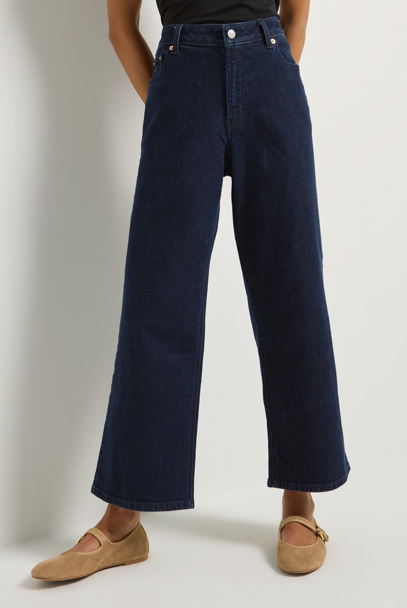 Low Tide $|& SEAS Roam Wide Leg Cropped Jean - SOF Front