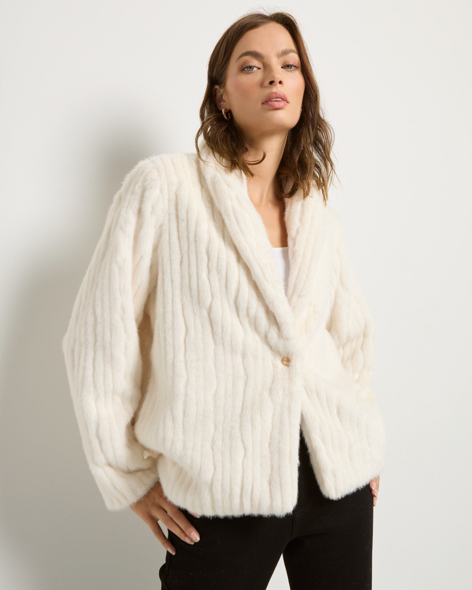 Ivory $|& SEAS Luna Faux Fur Jacket - SOF Front