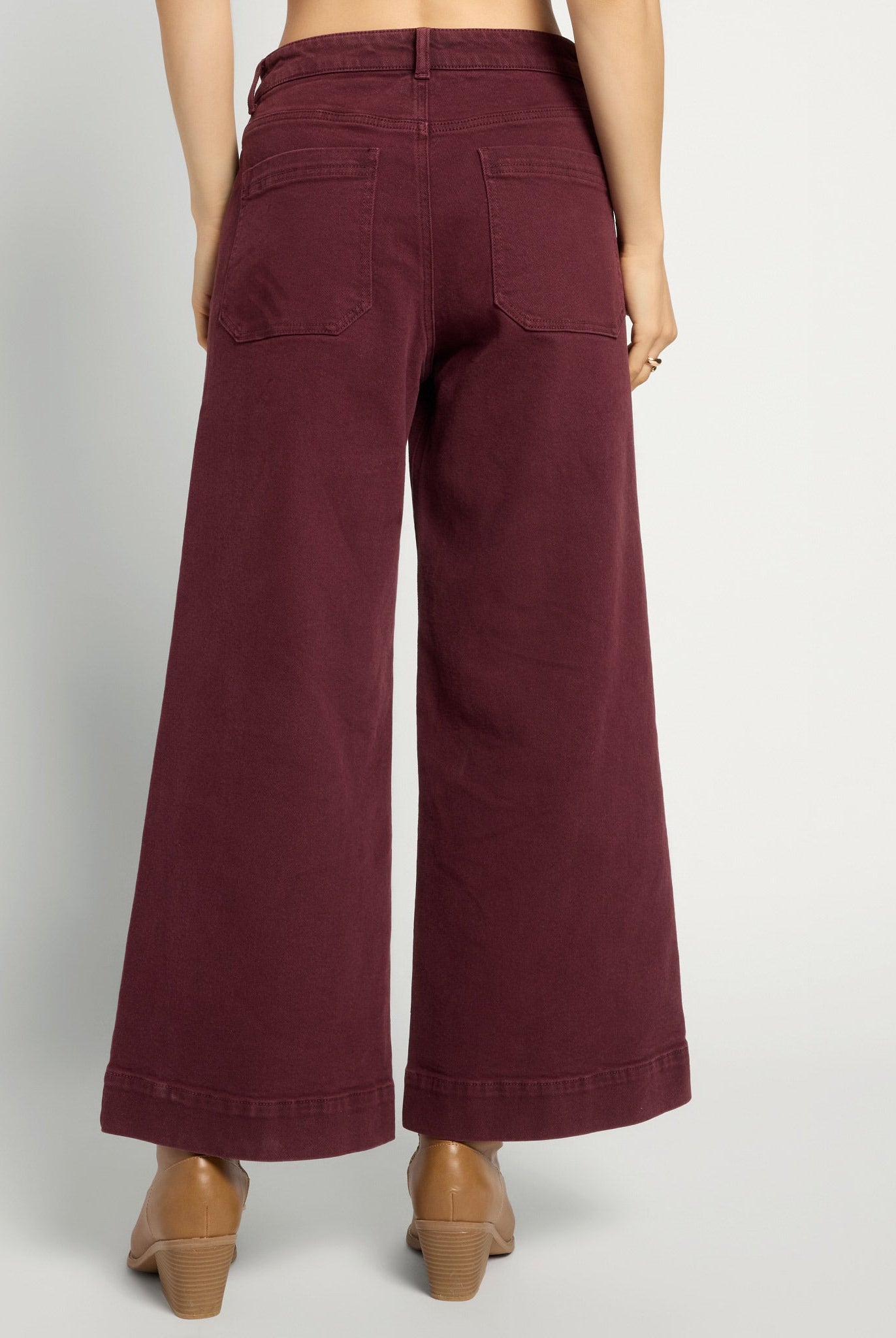 Black Cherry $|& SEAS Caroline Cropped Wide Leg Twill Pant - SOF Back