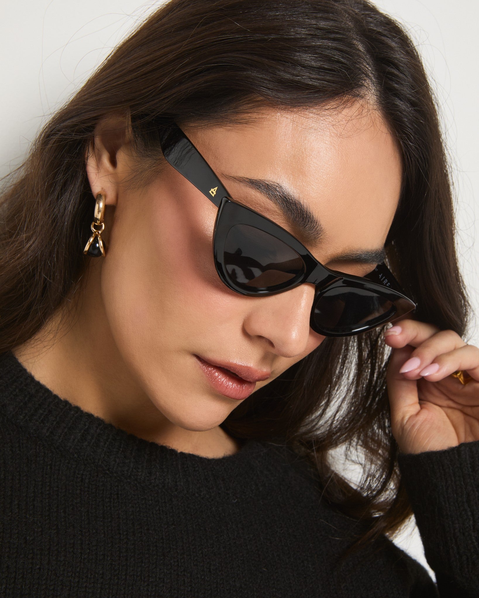Black/Smoke $|& AIRE Dualism Sunglasses - SOF Side
