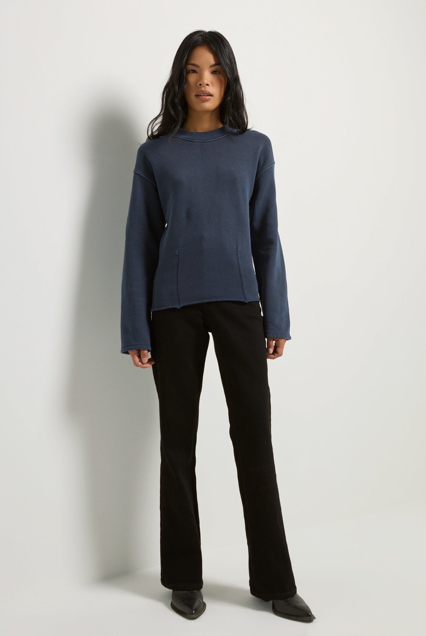 Mariner Midnight $|& SEAS Blaze Fitted Sweatshirt - VOF Side