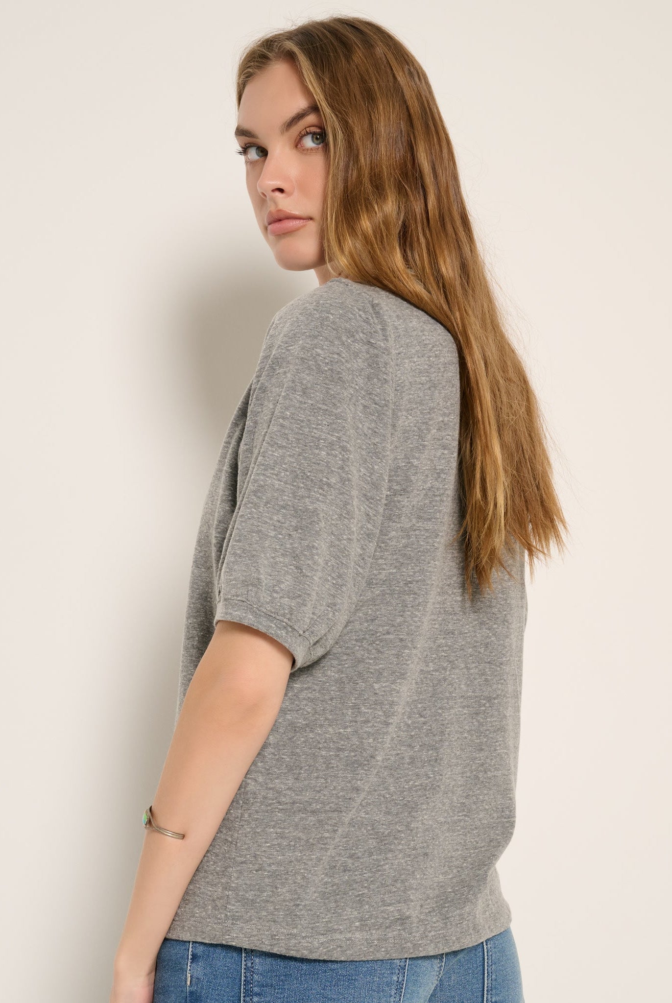 Heather Grey $|& SEAS Meadow Shirred Sleeve Tee - SOF Back