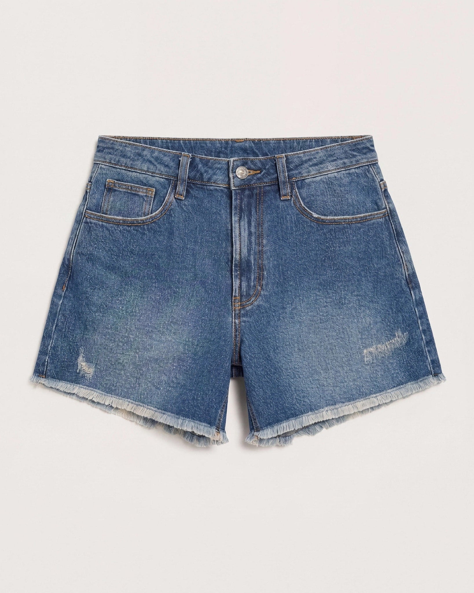 Storm $|& SEAS Maple Distressed Short - Hanger Detail