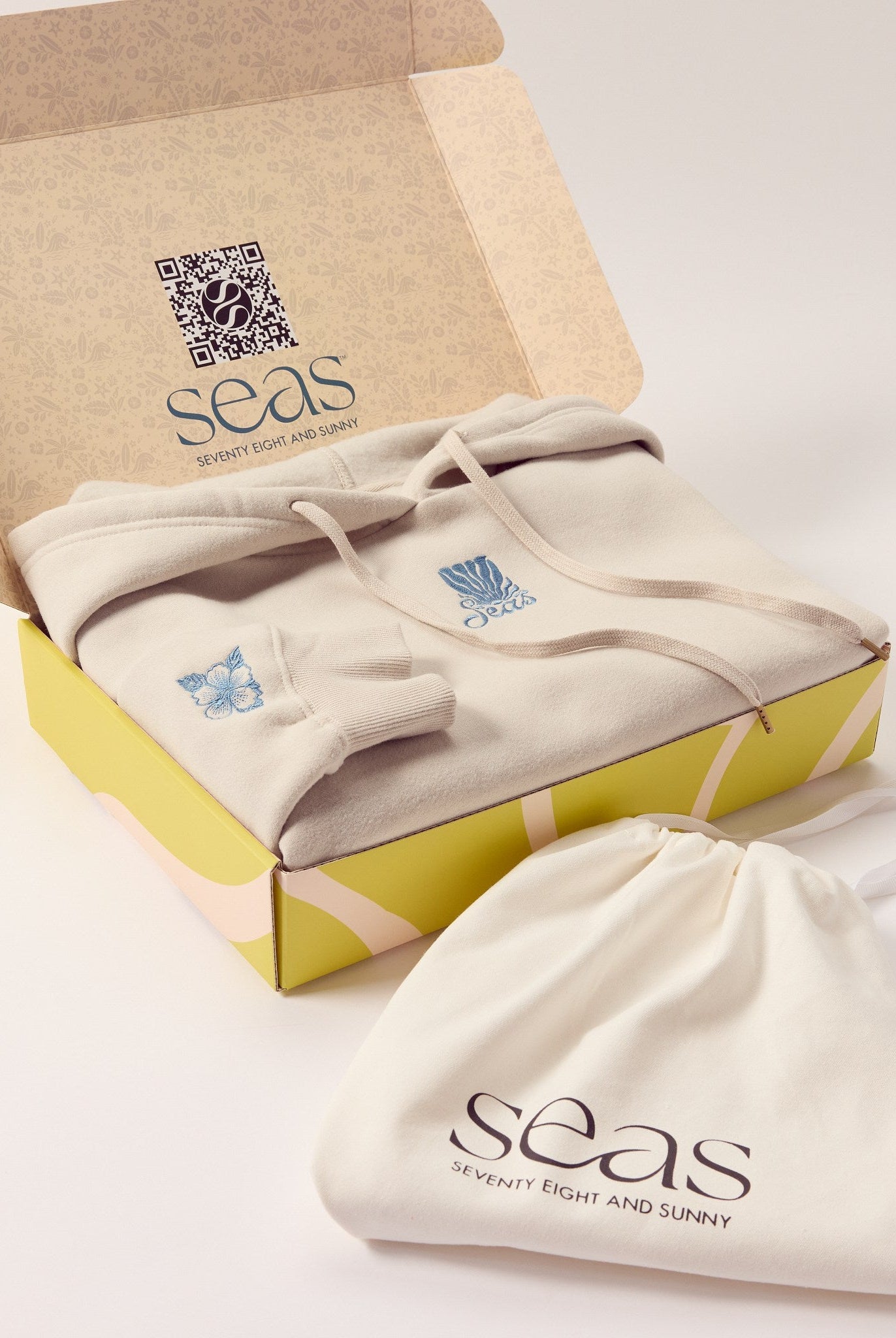 Cream $|& SEAS Ryder "Sun Chaser" Graphic Hoodie - VOF Detail