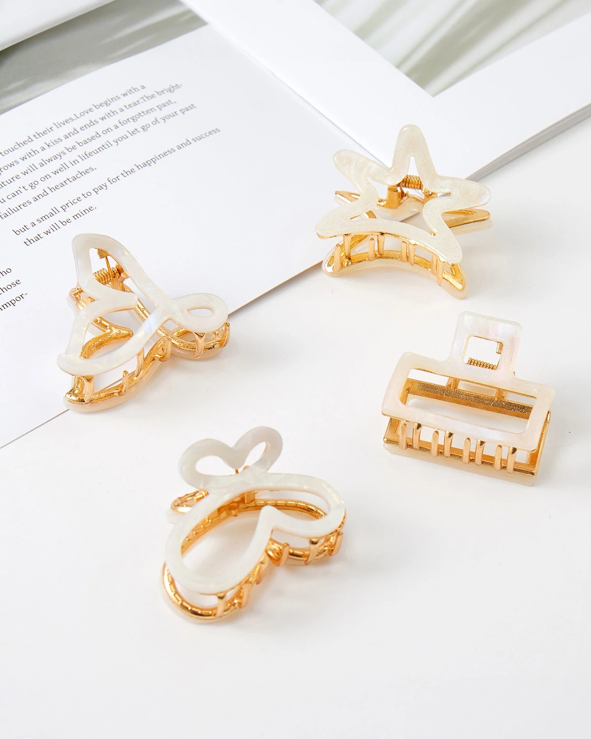 Milk Pearl $|& KNC Milk Pearl Glow Metal Hair Clip 4 Piece Set - VOF Detail