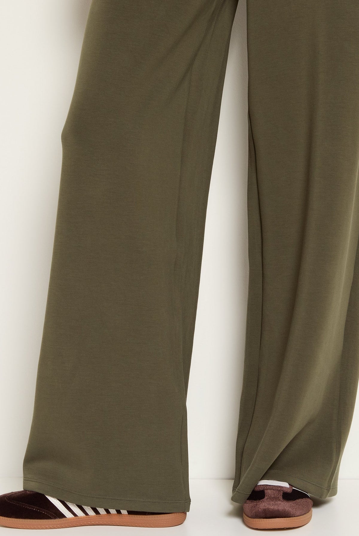 Evergreen $|& SEAS Jenni High Rise Pleat Front Trouser - VOF Front