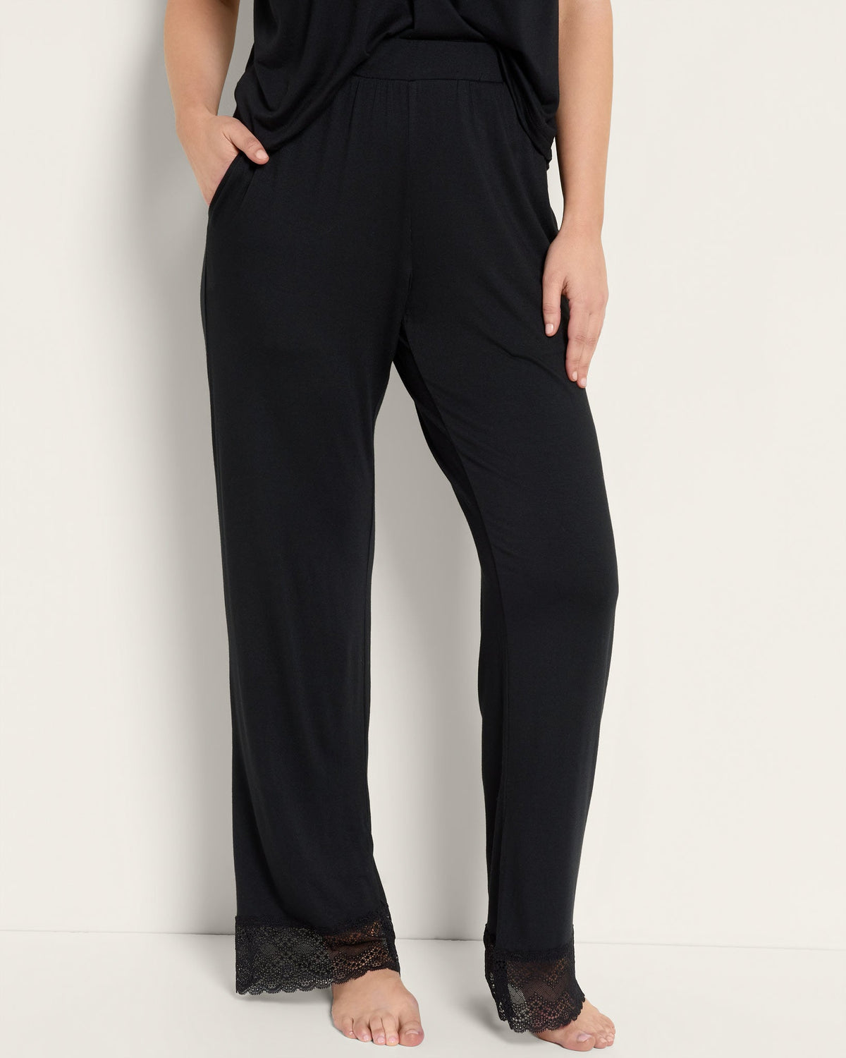 Black $|& SEAS Cara Lace Trim Pant - SOF Front