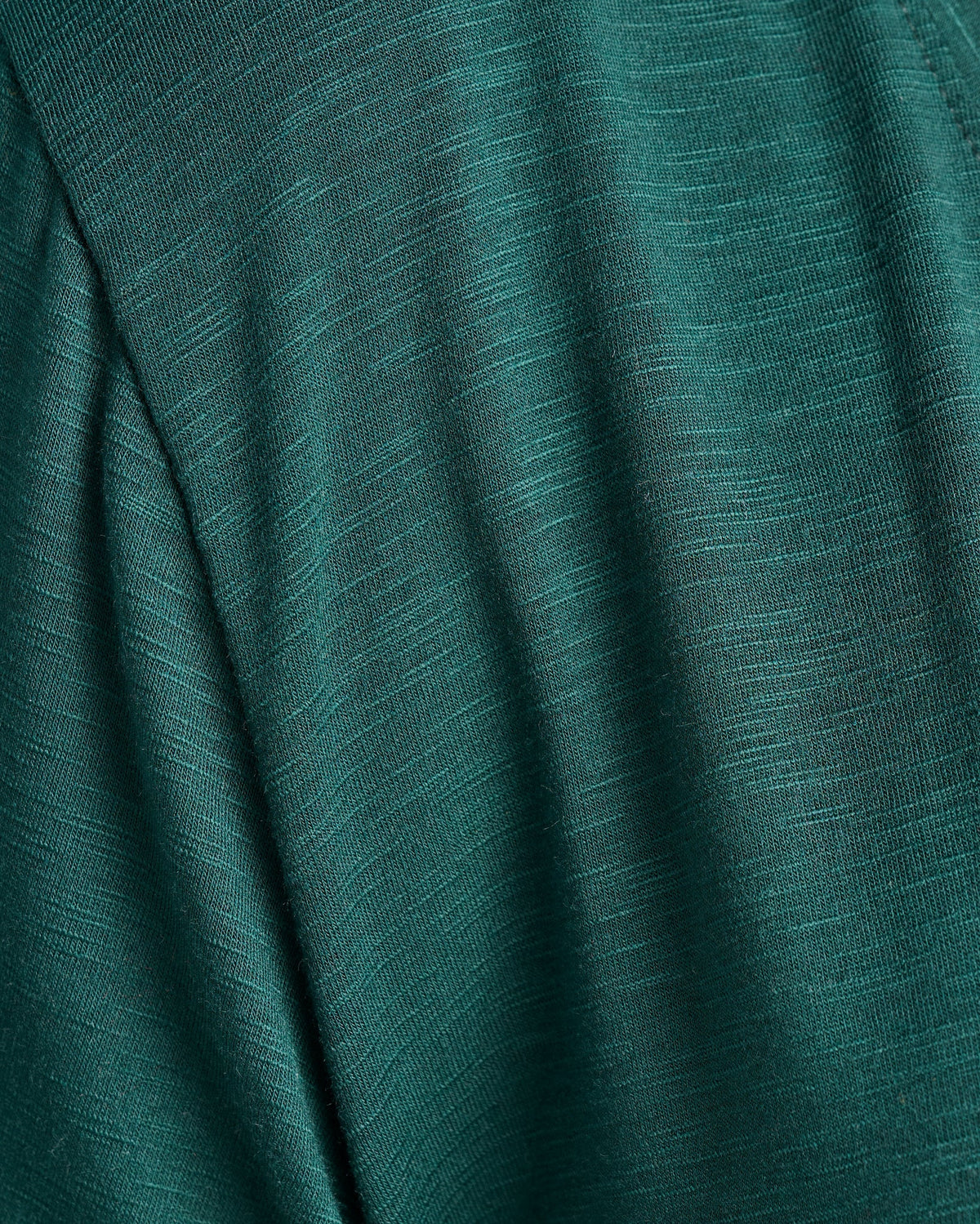 Dark Hunter Green $|& SEAS Essential Slub V-Neck Tee - SOF Detail
