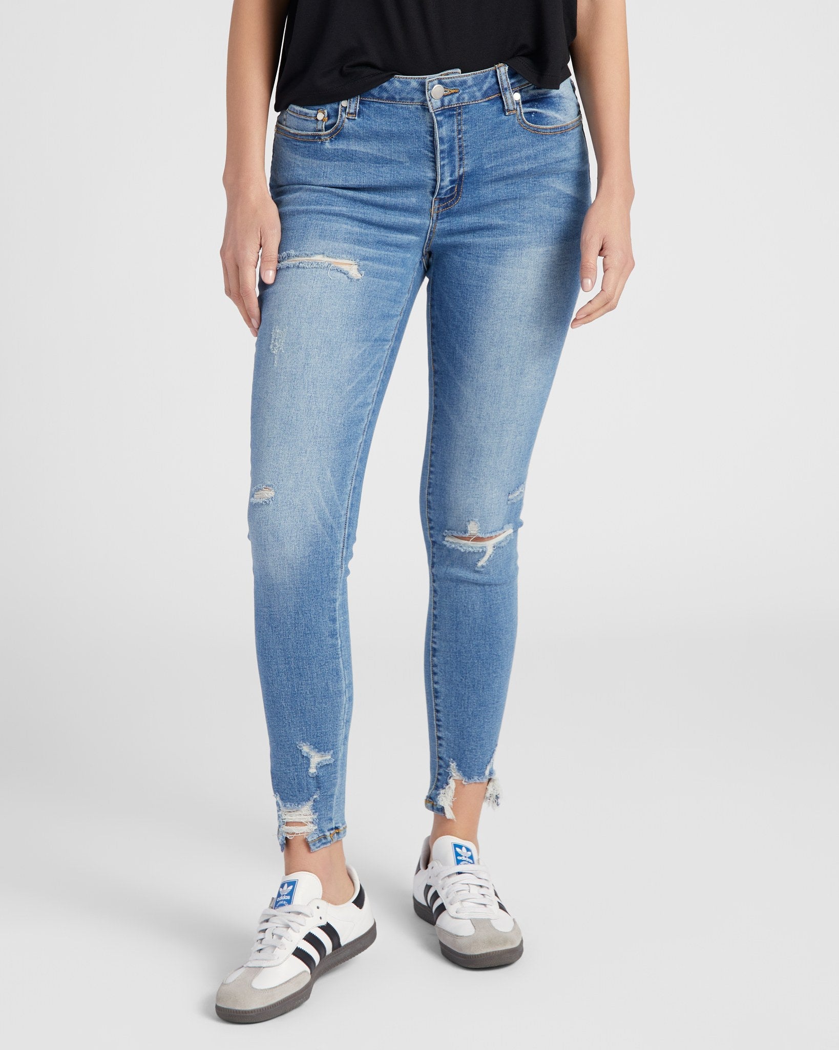 Medium Wash $|& SEAS Jett Mid Rise Ankle Skinny Jeans - SOF Front