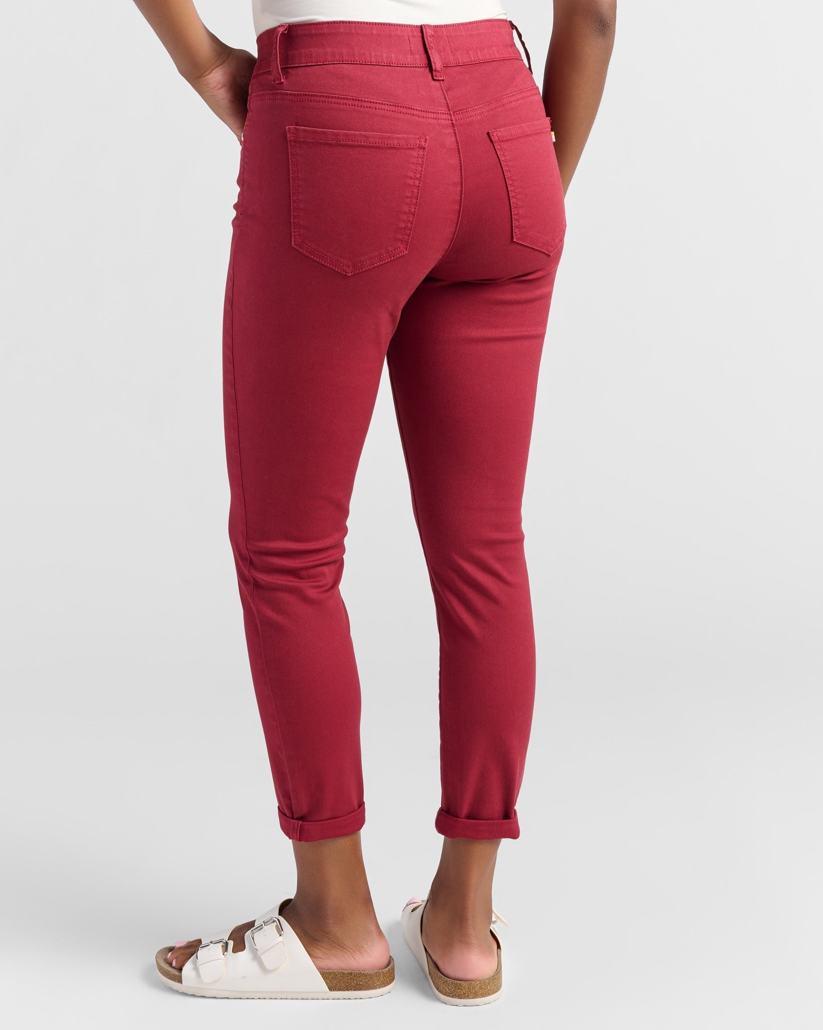 Rosewood $|& SEAS Cyndi Cuffed Ankle Skinny Jeans - SOF Back