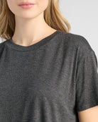 Antracita $|& SEAS Newport Cropped Tee - SOF Detail