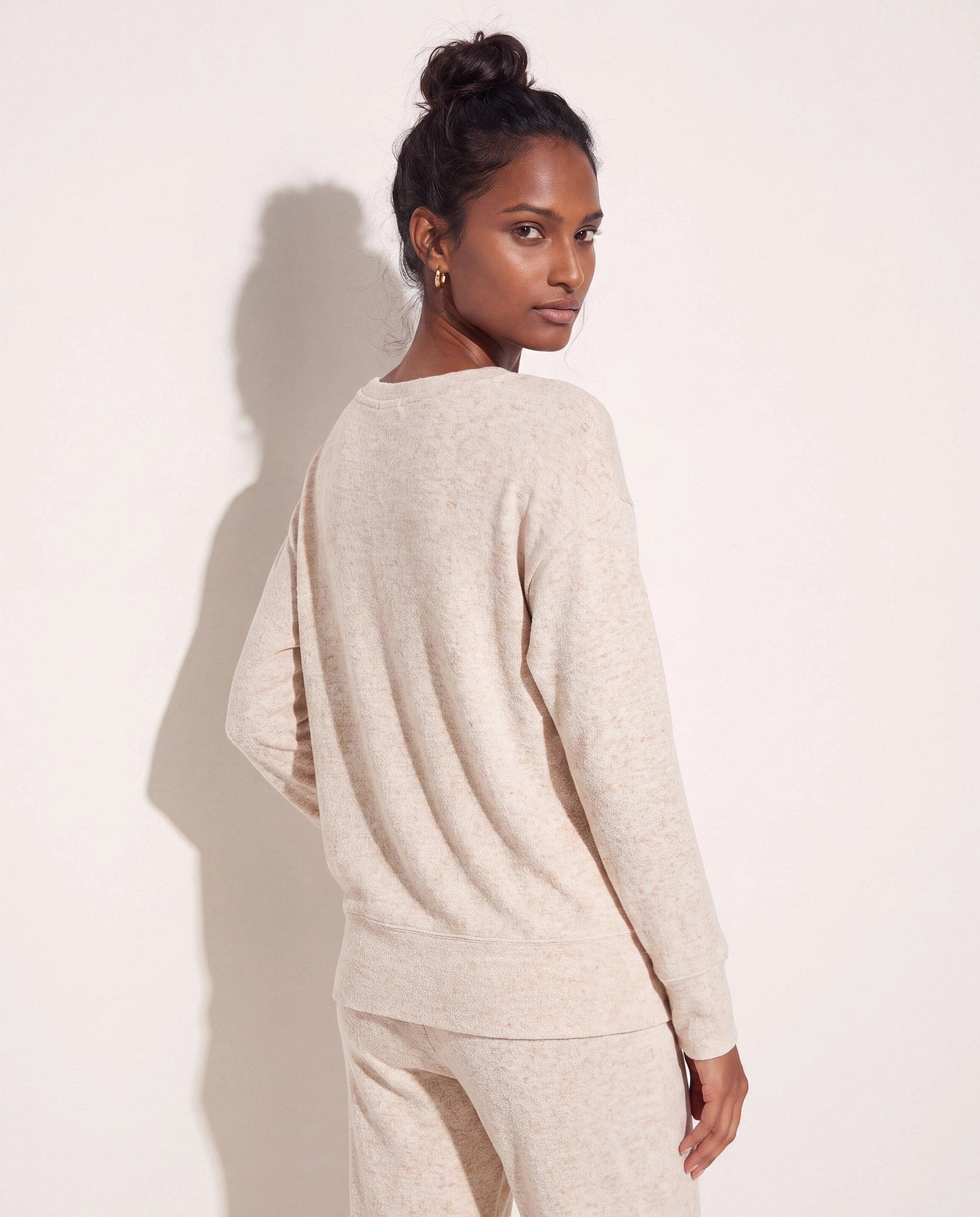 Oatmeal $|& SEAS Dreamy Hacci Pullover - SOF Back