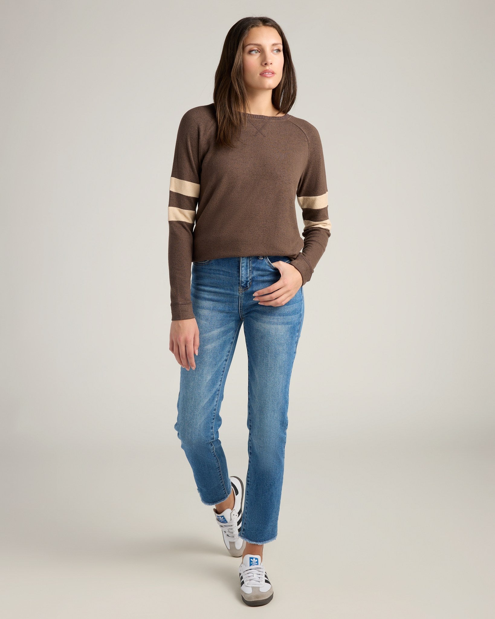 Heather Dark Chocolate/Heather Oatmeal $|& SEAS Shoreline Varsity Cozy Top - UGC On Fig