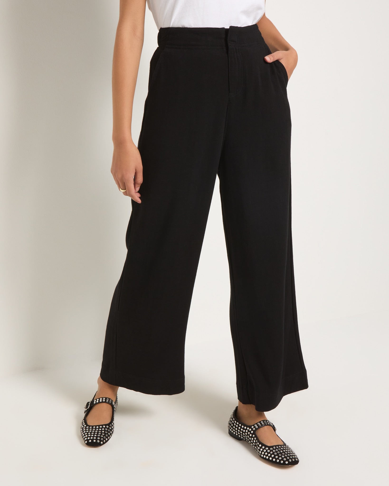 Black $|& SEAS Palomar Linen Blend Crop Pant - SOF Front