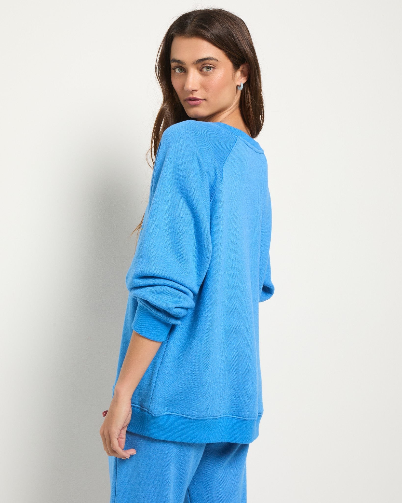 Clearwater $|& SEAS Cliffs 78 Skyline Graphic Raglan Sweatshirt - SOF Back