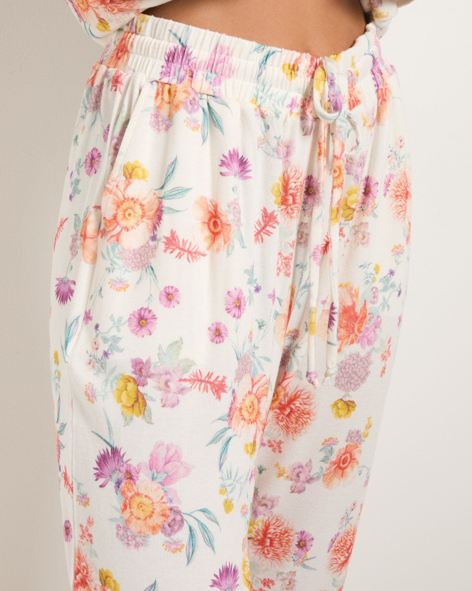 Cream Floral $|& SEAS Floral Hacci Jogger - SOF Full Front