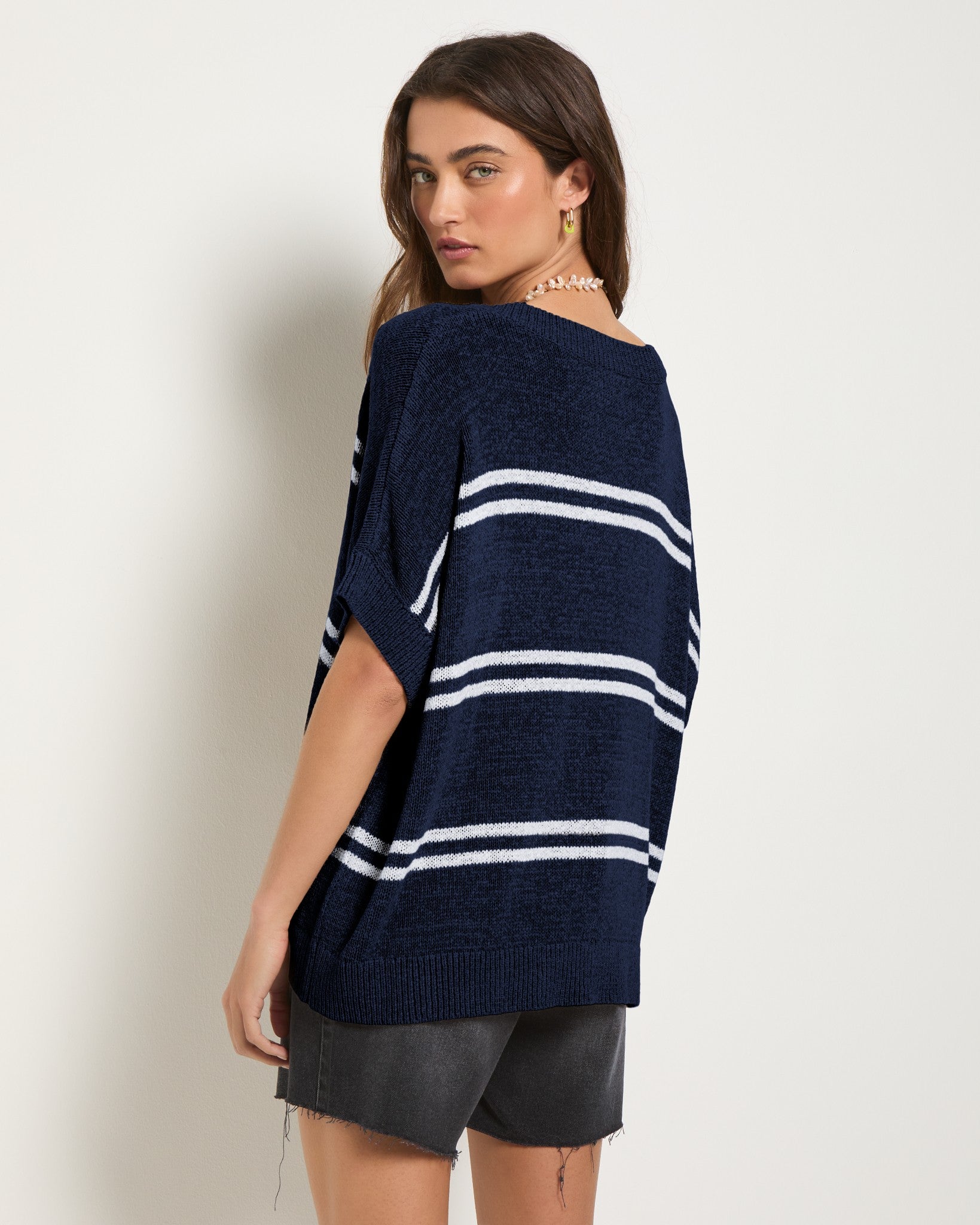 SEAS Wavetide Stripe V-Neck Sweater - Lightweight Knit – Seventy