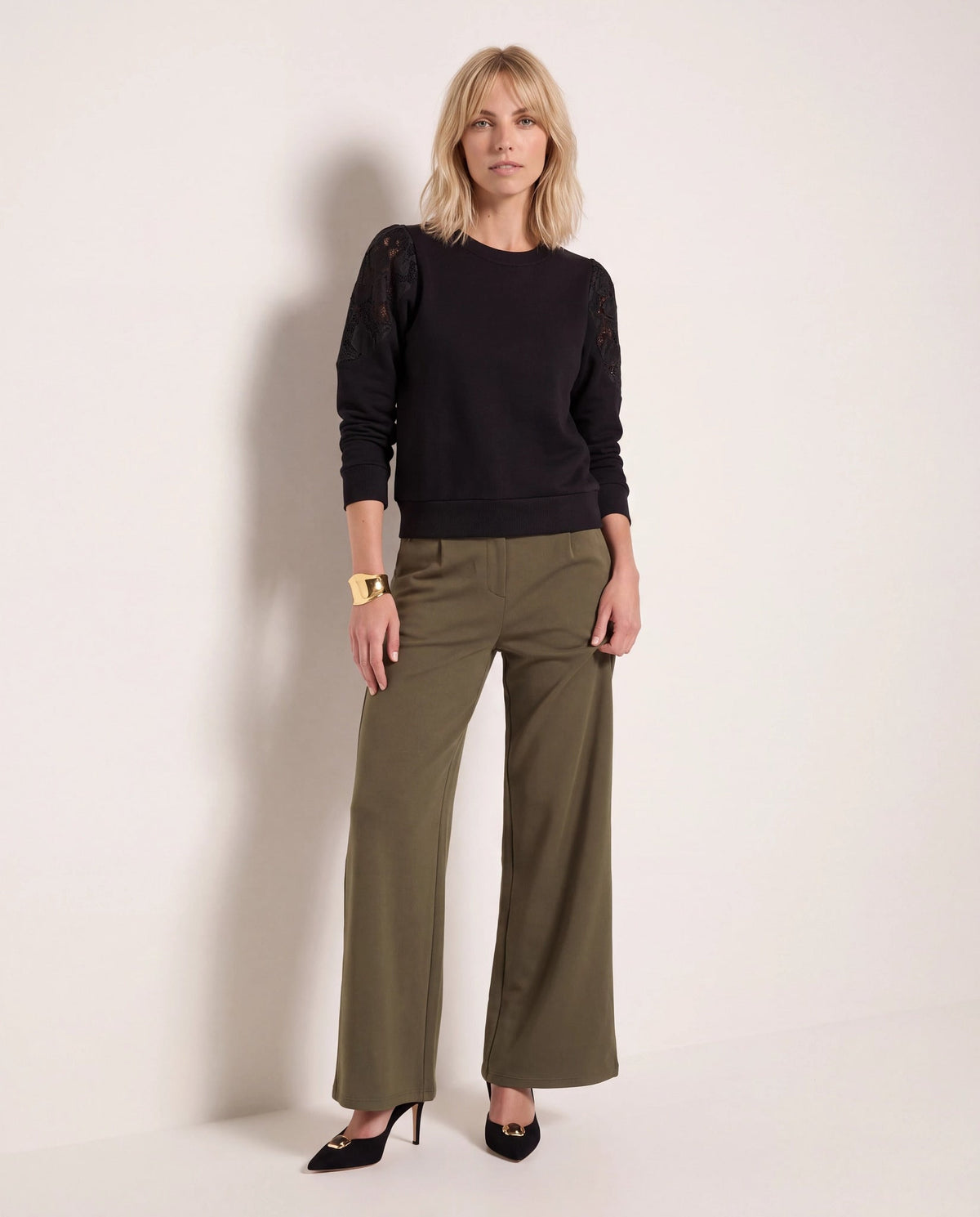 Black $|& SEAS Eclipse Lace Pullover - VOF Front