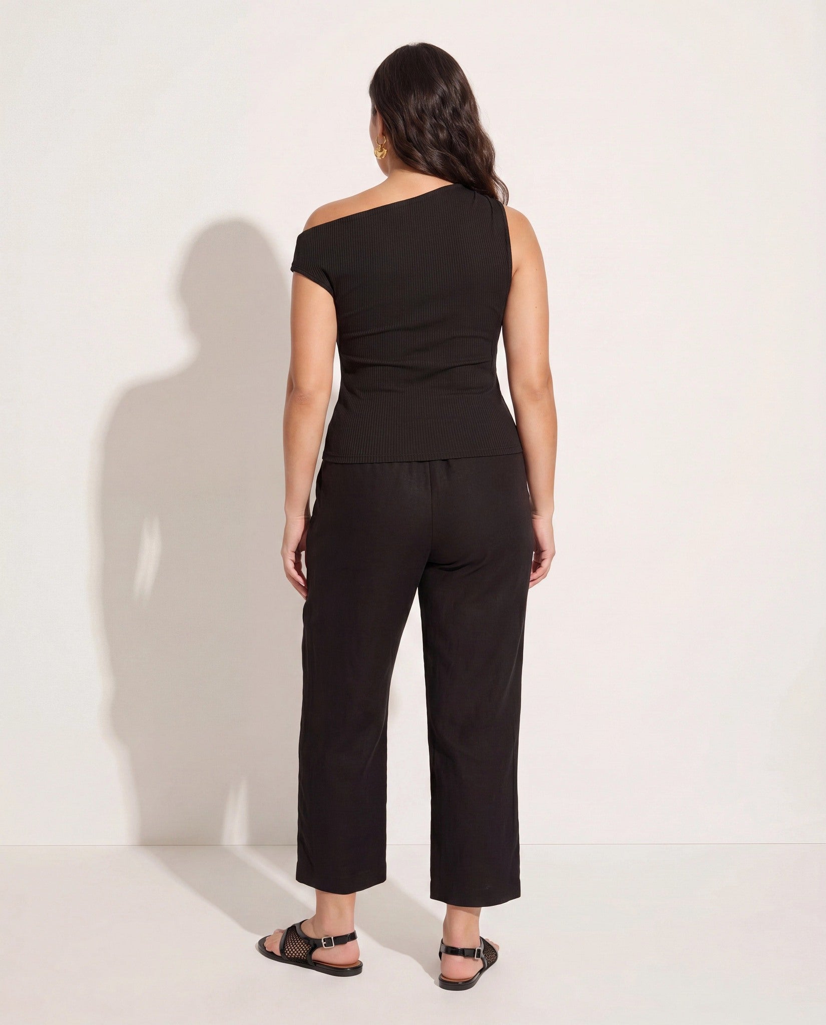 Black $|& SEAS Eden Pleated One Shoulder Top - SOF Detail