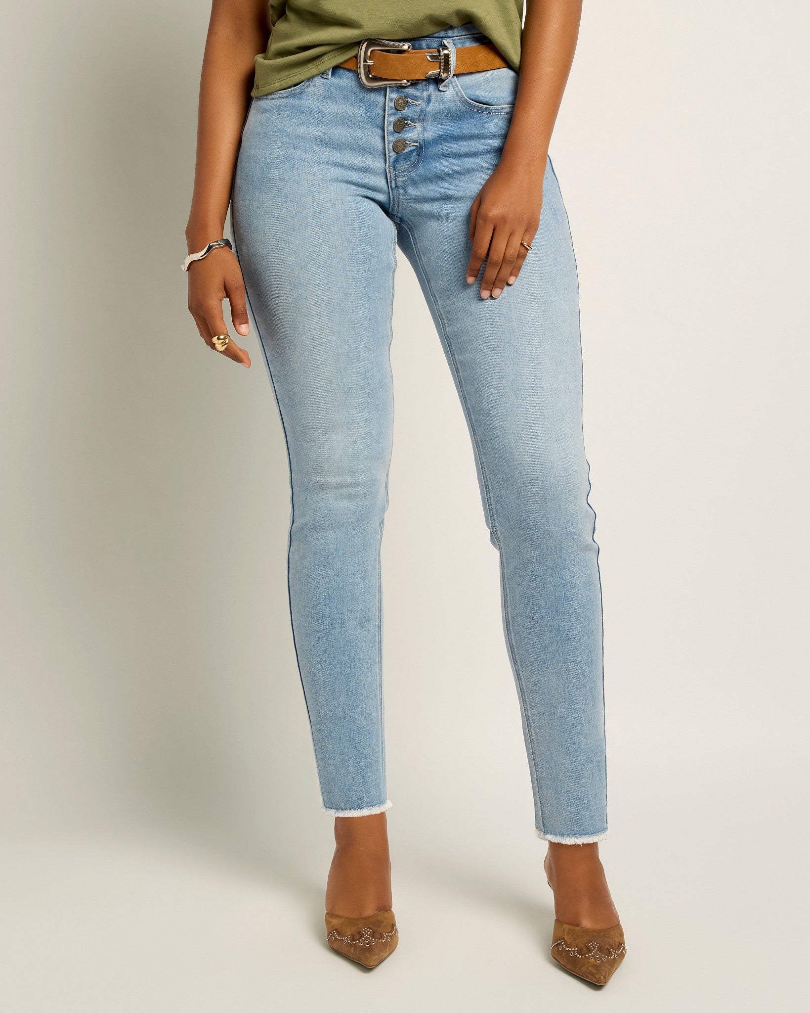 Lakeside $|& SEAS Lucy Button Front Slim Straight Jean - SOF Front
