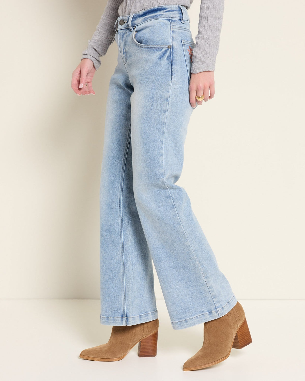 Lakeside $|& SEAS Stacy Mid Rise Embroidered Flare Jean - VOF Front