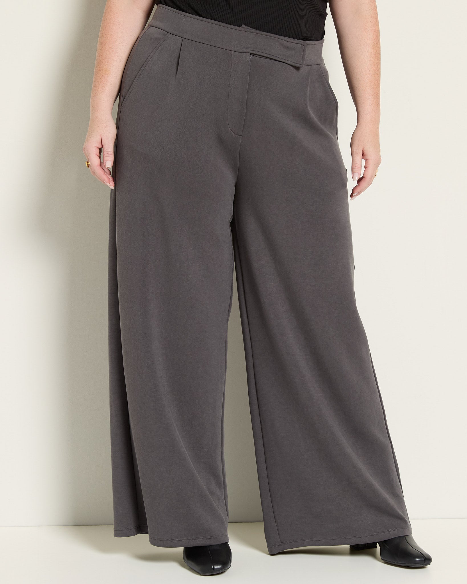 Cinder $|& SEAS Jenni Pleat Front Trouser - SOF Front