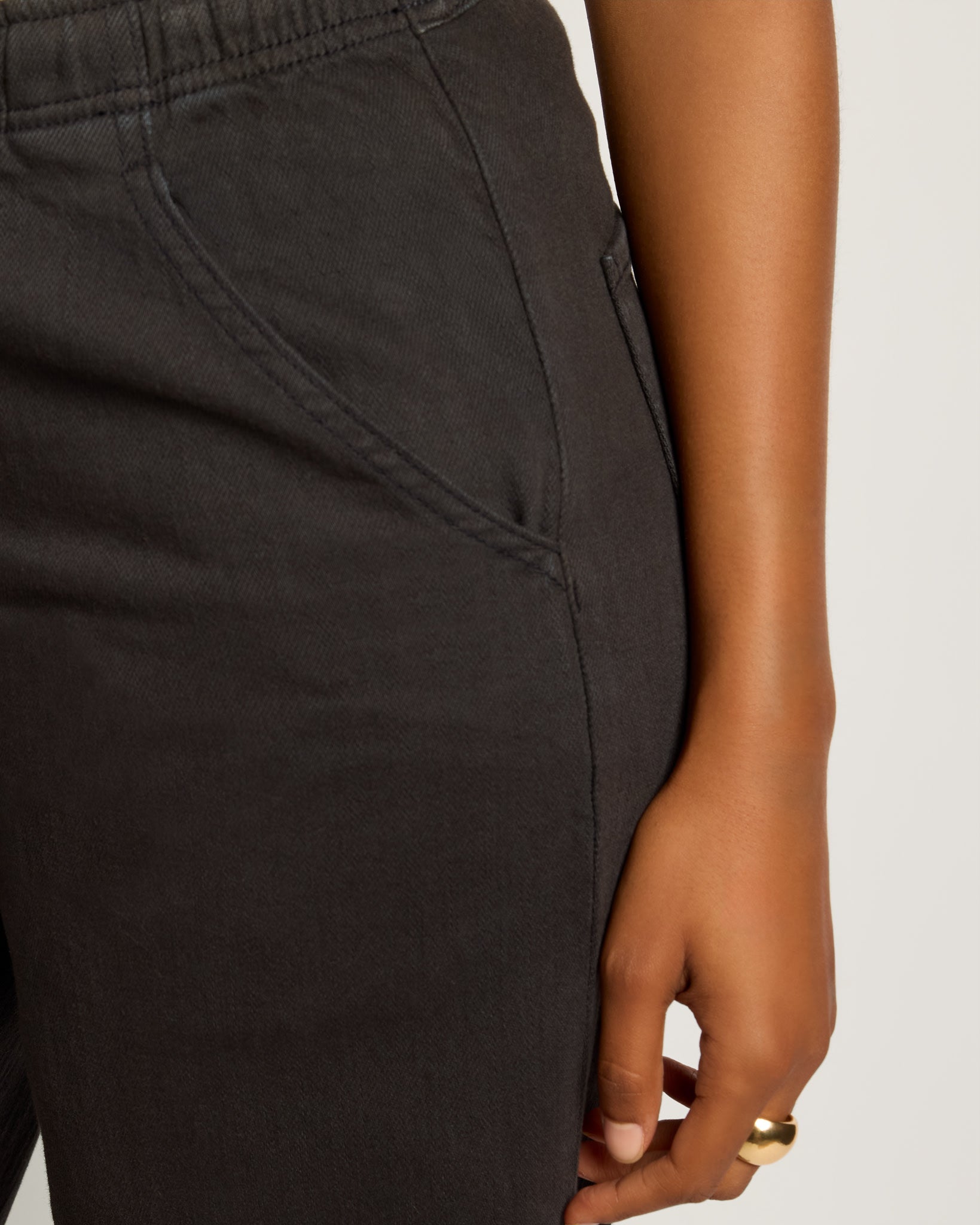 Graphite $|& SEAS Ellie Mid Rise Drawstring Straight Leg Pant - SOF Full Front