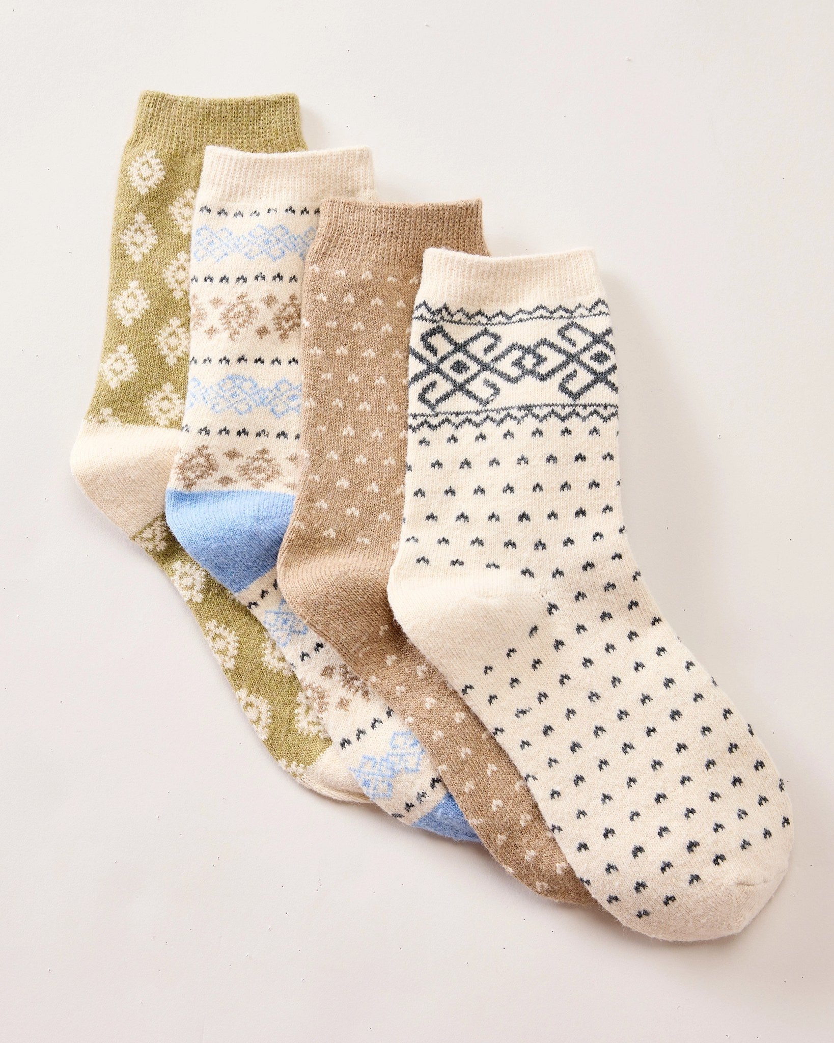 Canyon Multi $|& SEAS 4 Pack Patterned Crew Socks - Hanger Detail